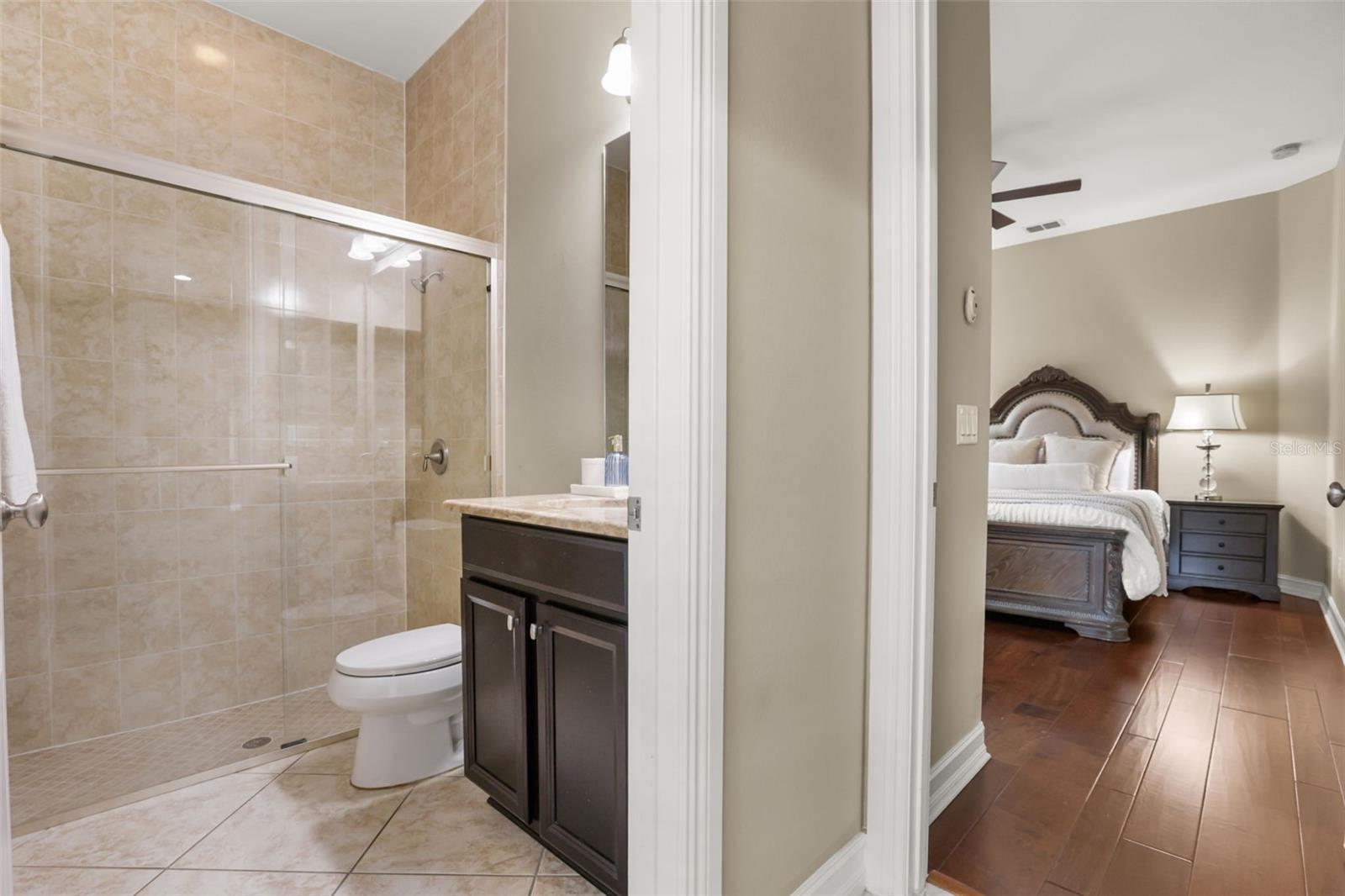 1260 BELLA VISTA CIR