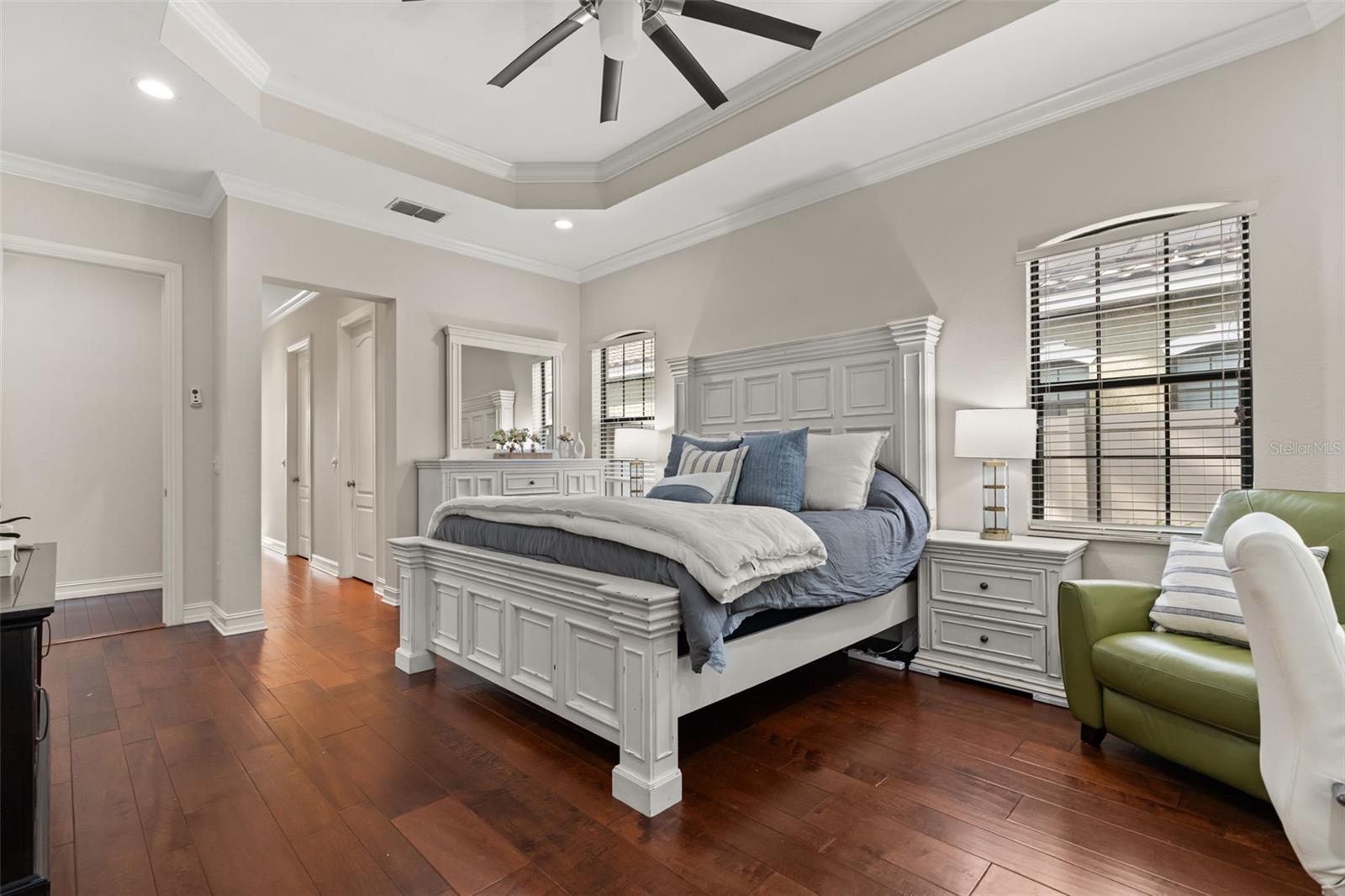 1260 BELLA VISTA CIR