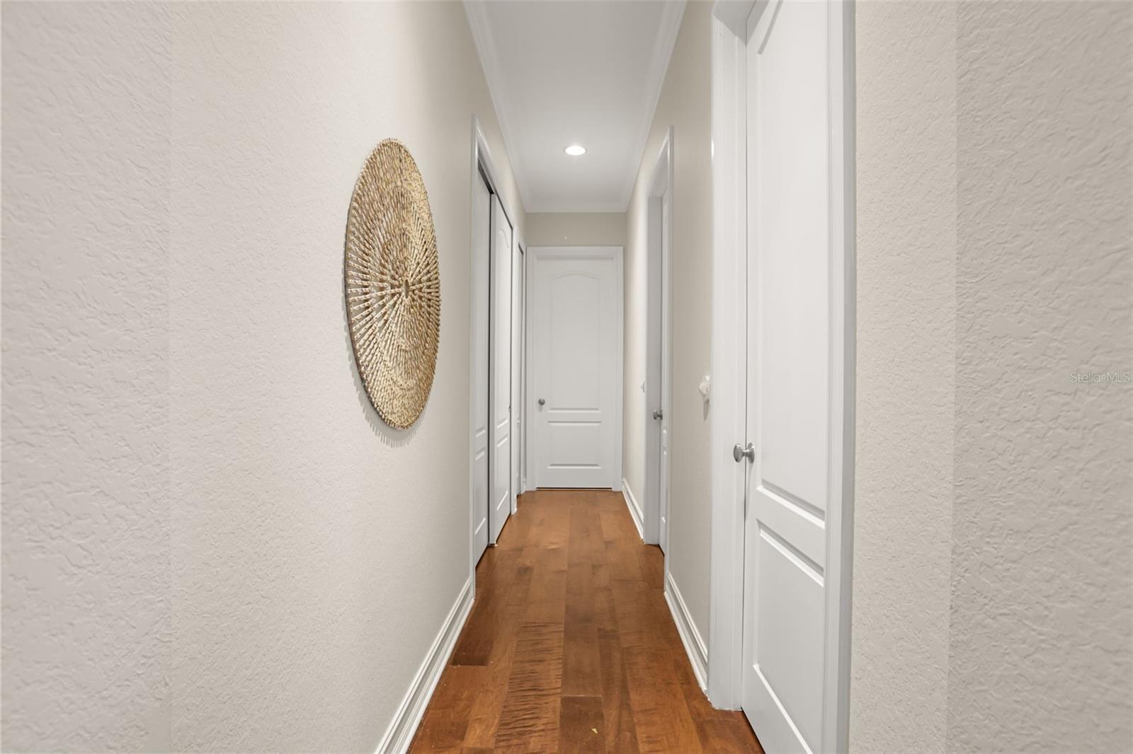 1260 BELLA VISTA CIR