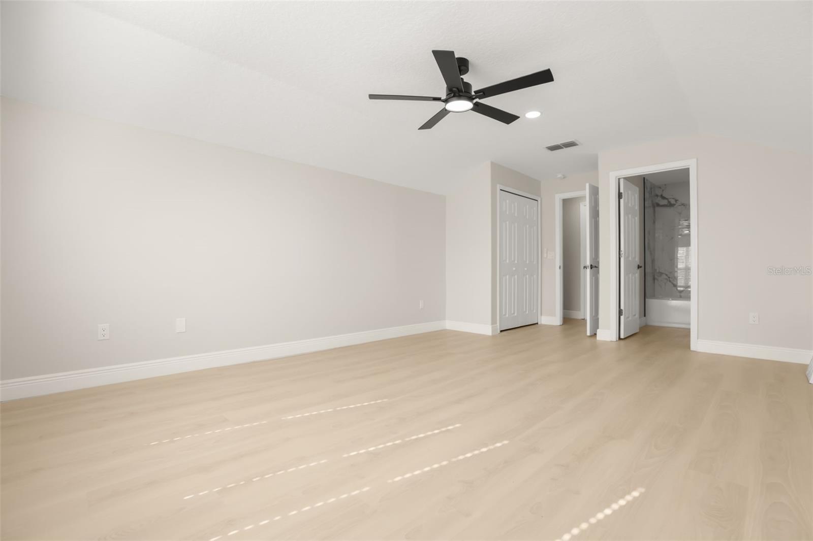 2196 LAUREL BLOSSOM CIR