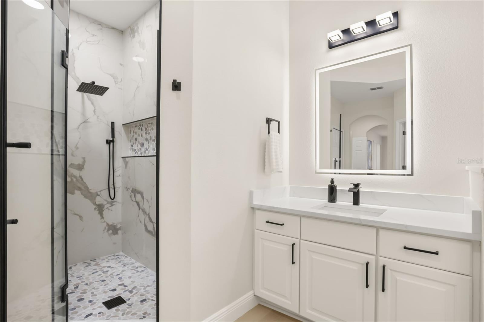 2196 LAUREL BLOSSOM CIR