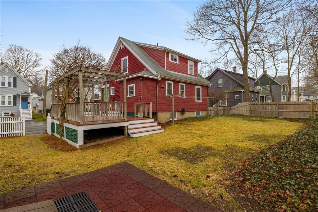 6 Woods Court