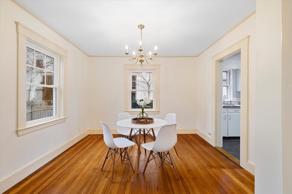 6 Woods Court