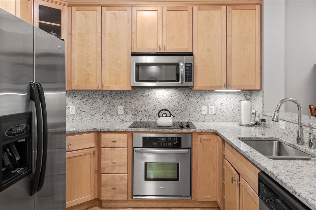 59 Walpole St, Unit 210, Canton