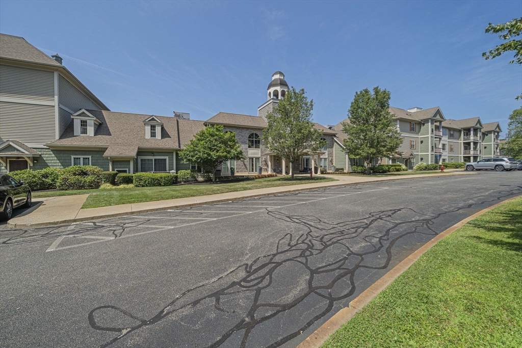 59 Walpole St, Unit 210, Canton