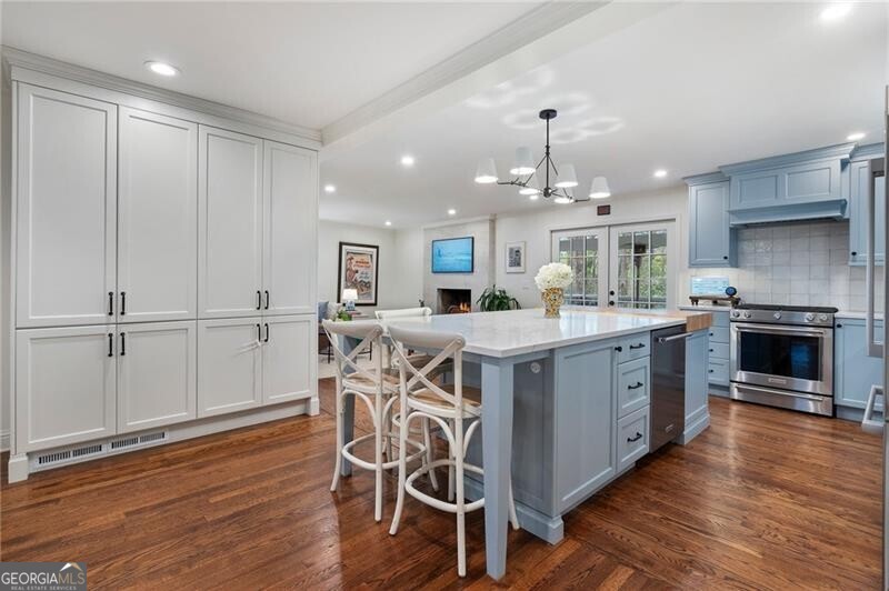 2811 Ridgemore Road NW