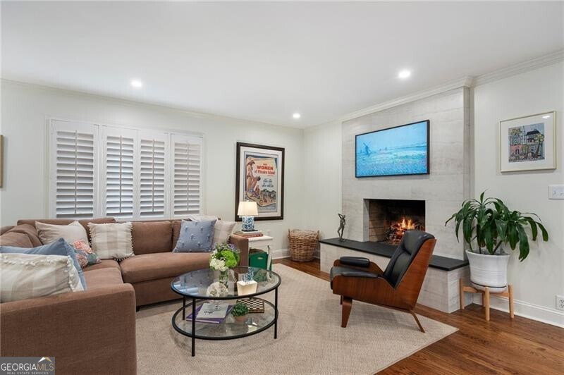 2811 Ridgemore Road NW