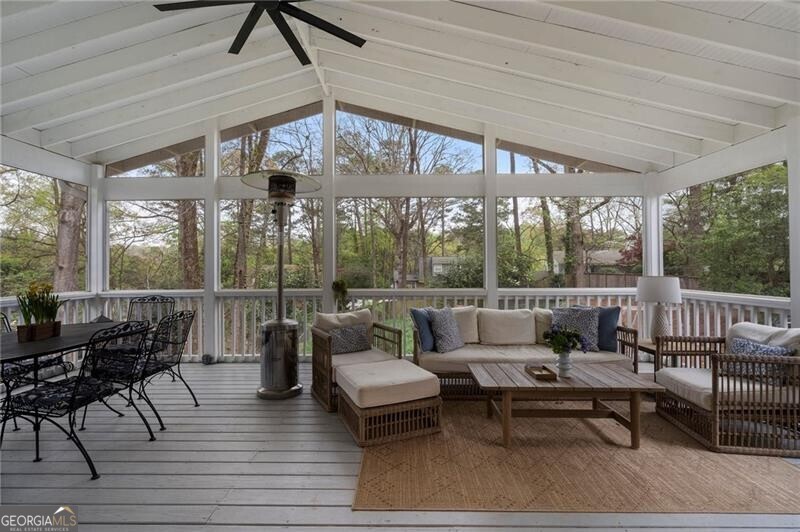 2811 Ridgemore Road NW