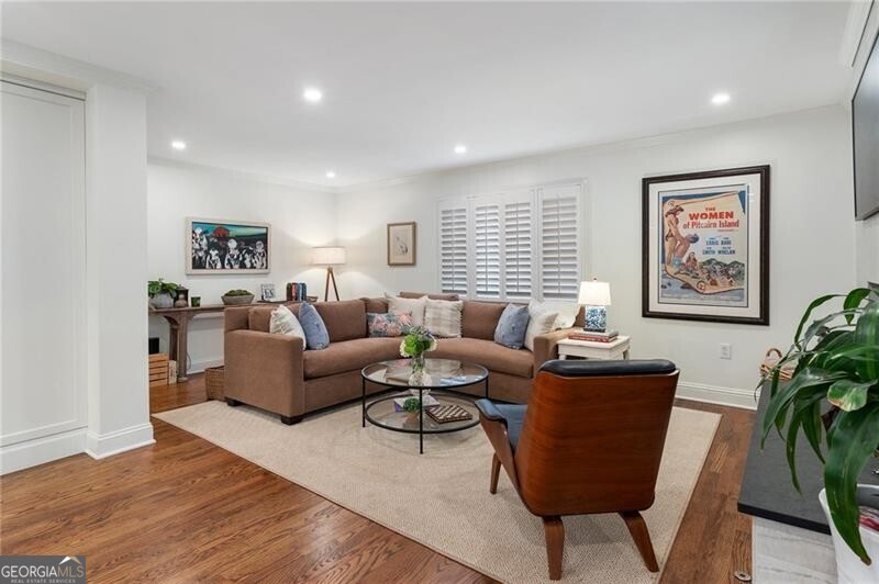 2811 Ridgemore Road NW