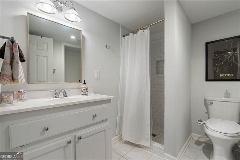 2811 Ridgemore Road NW