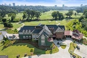 712 Gladstone Road NW