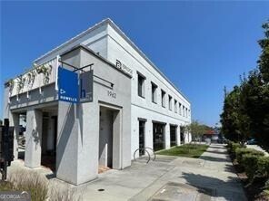 712 Gladstone Road NW