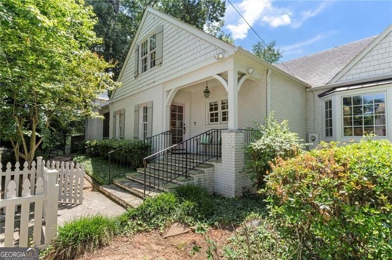 2203 Howell Mill Road NW