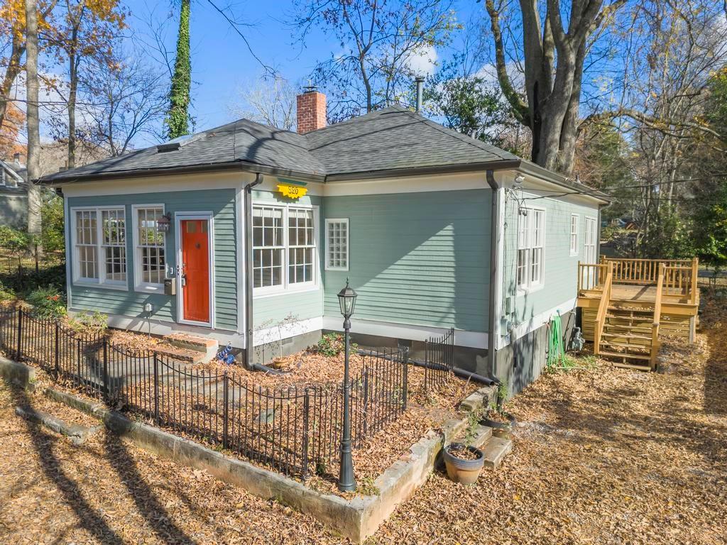 320 Cherokee Place SE