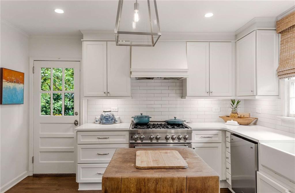 2358 Howell Mill Road NW