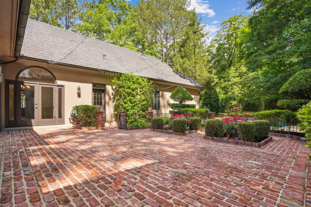 973 Peachtree Battle Avenue