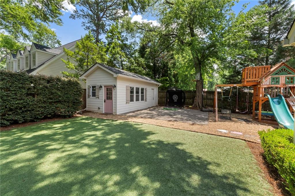2203 Howell Mill Road NW