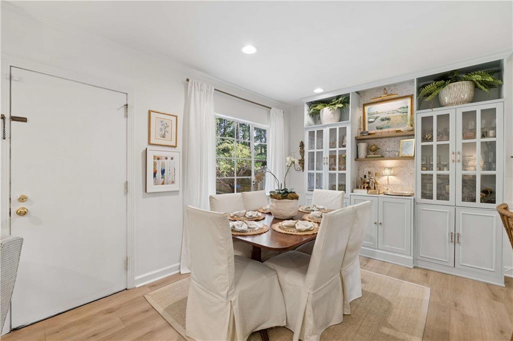 2272 Armand Road NE