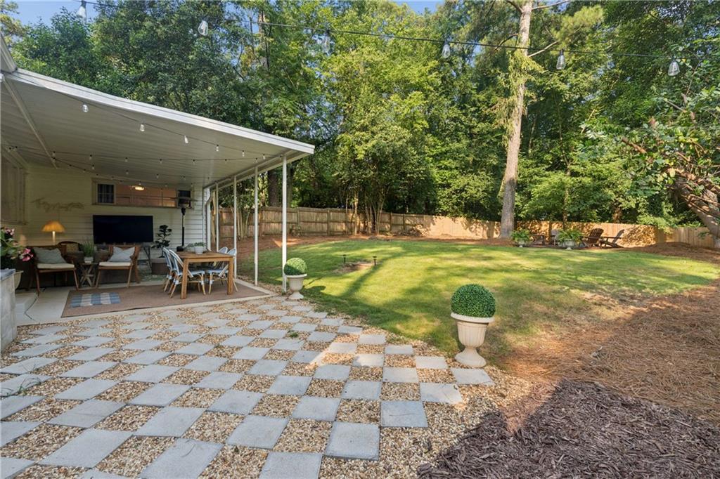 2272 Armand Road NE