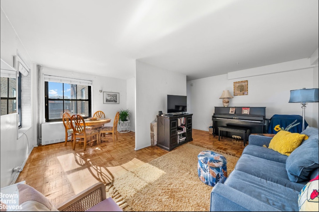 361 CLINTON Avenue 7A