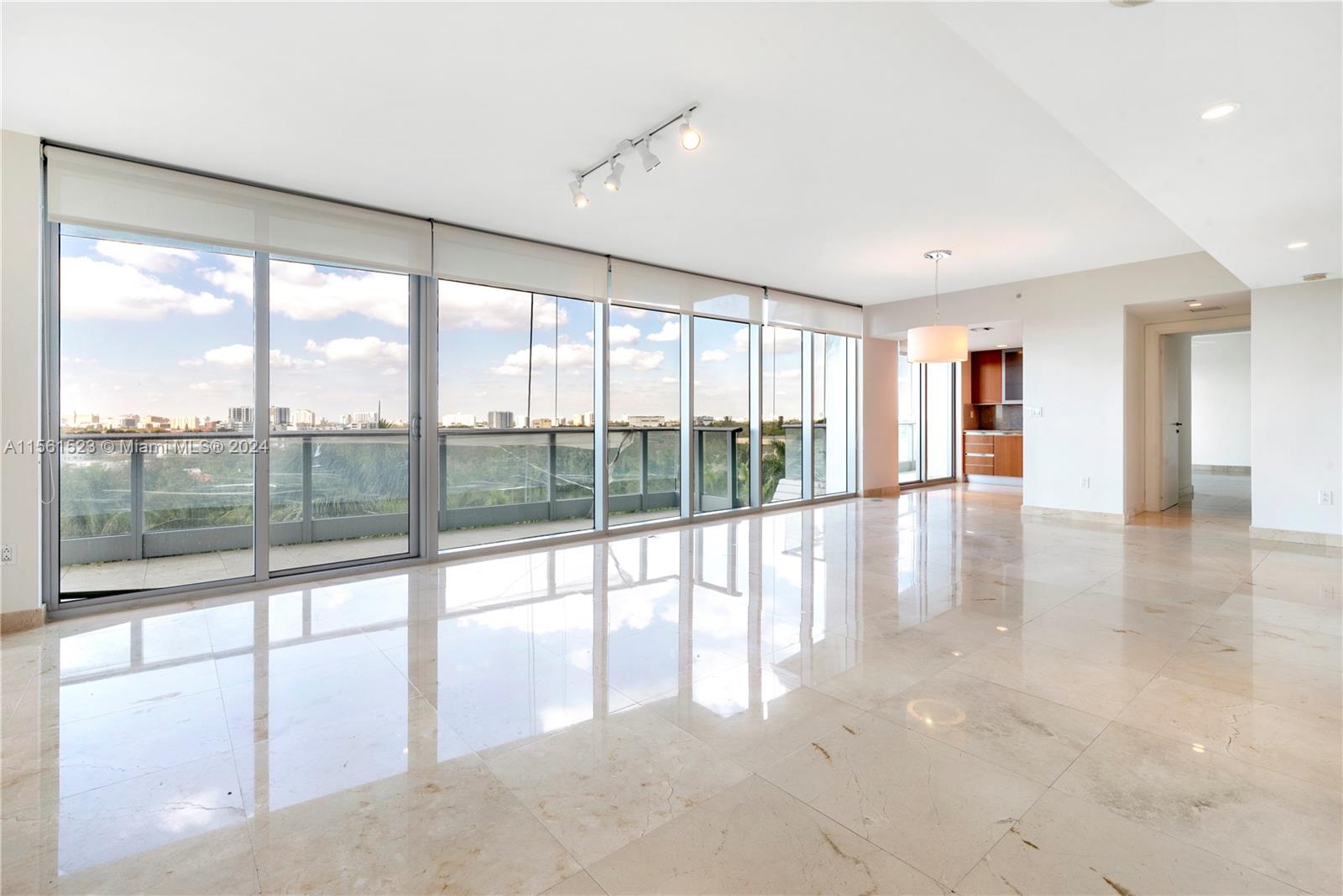 2627 S Bayshore Dr # 1008