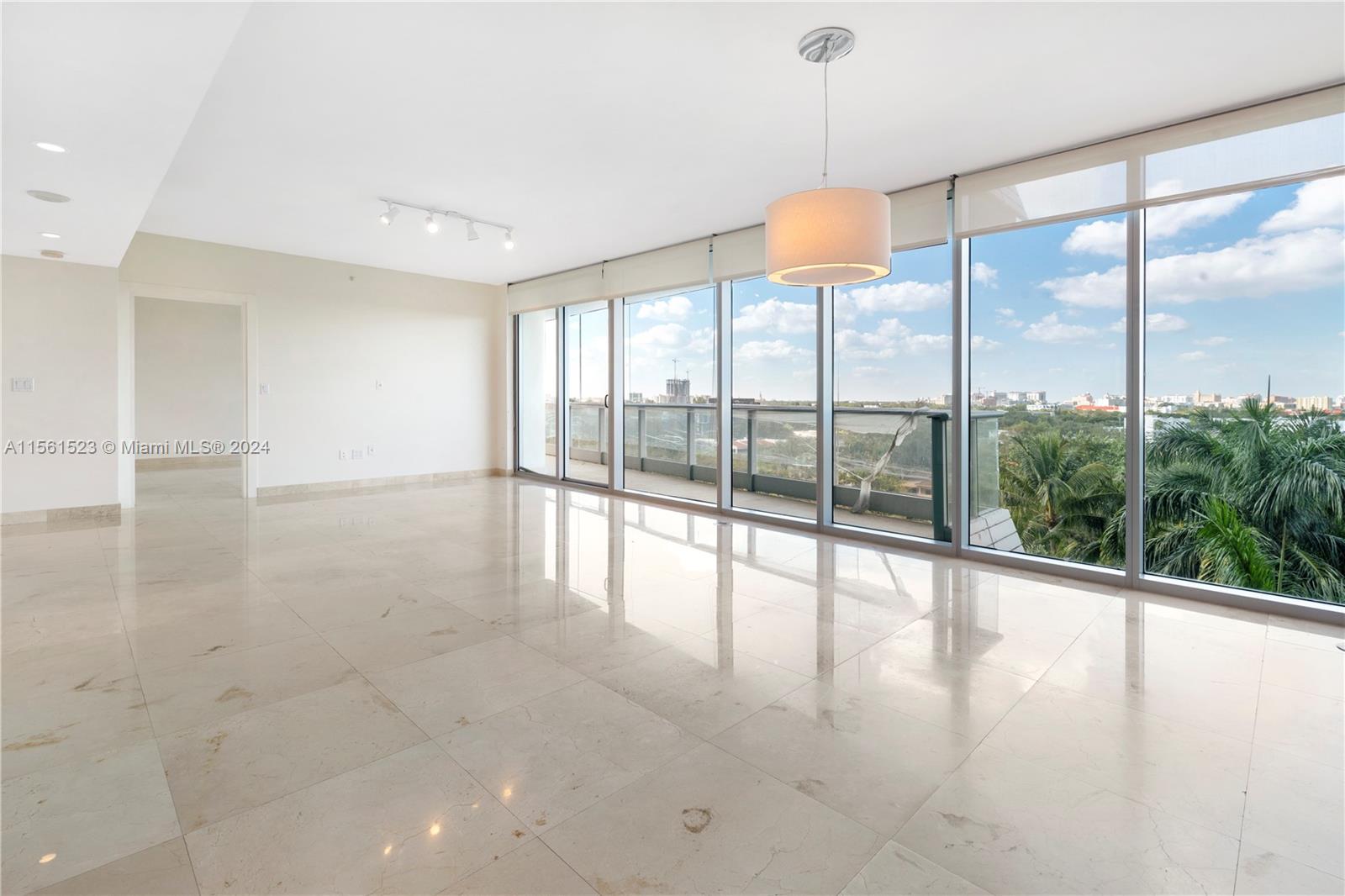 2627 S Bayshore Dr # 1008