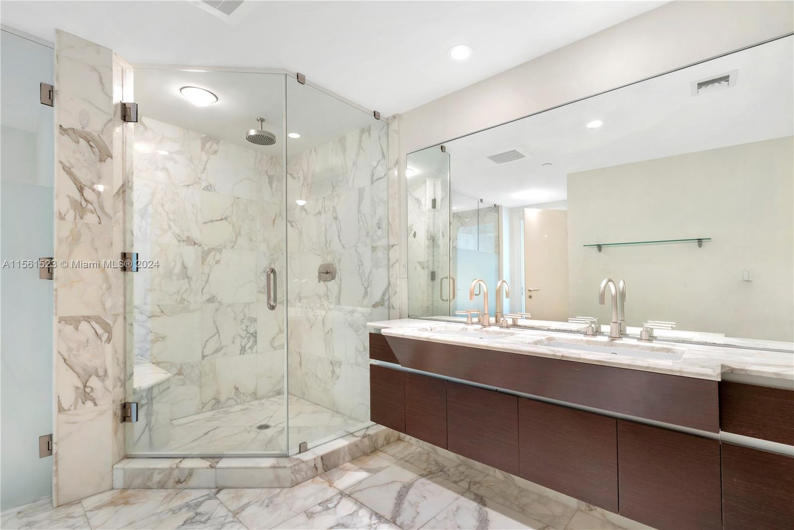 2627 S Bayshore Dr # 1008