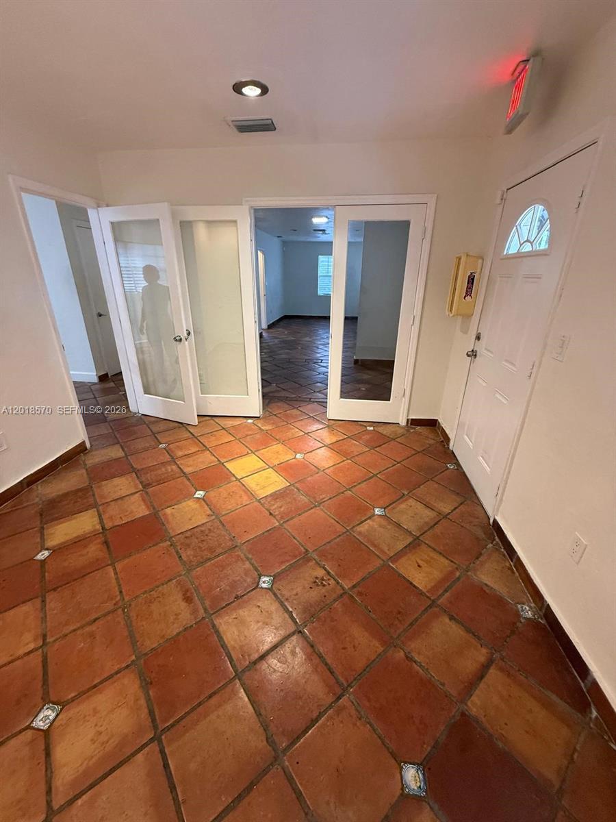 2916 SW 27th Ave # 1