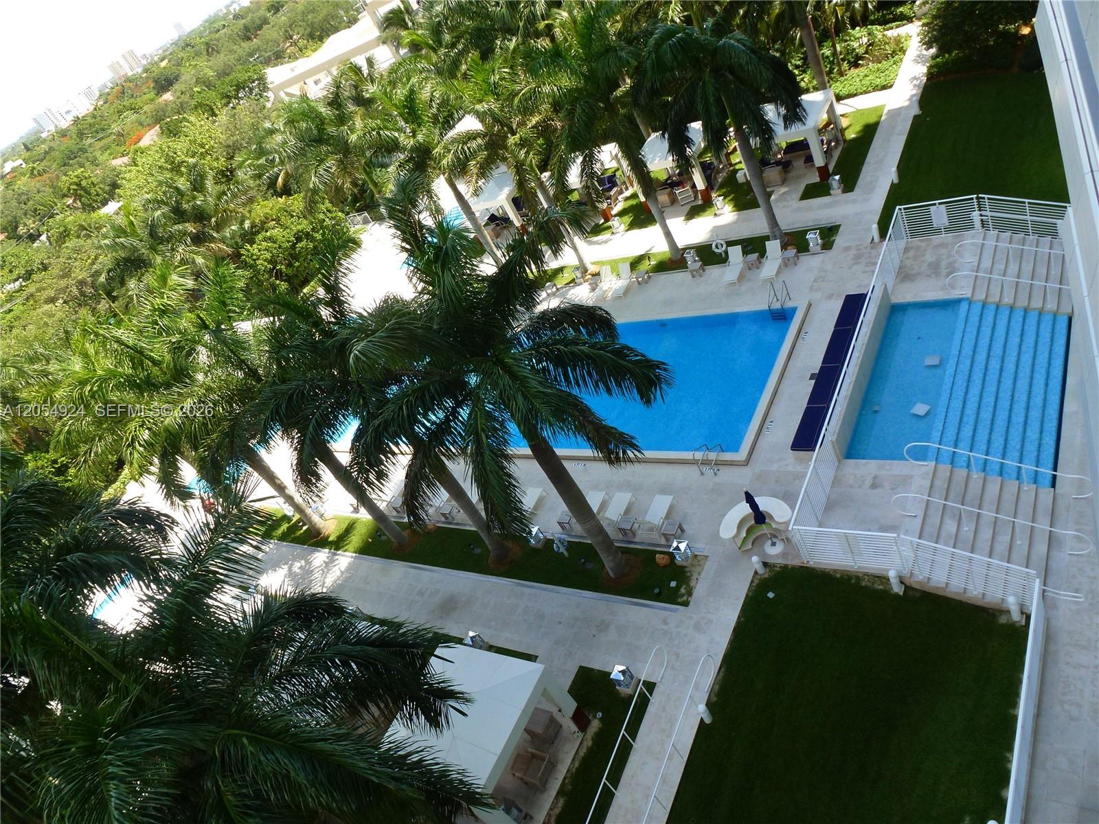 2627 S Bayshore Dr # 1008