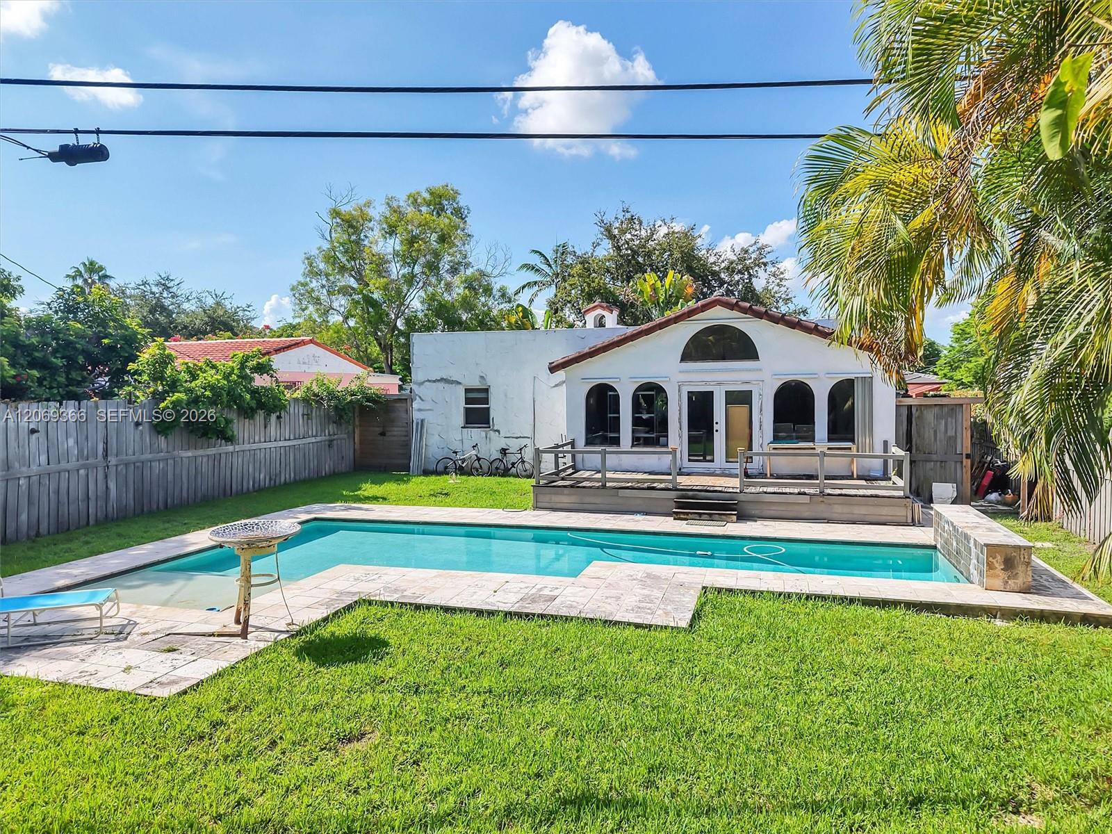 3605 SW 18th Ter