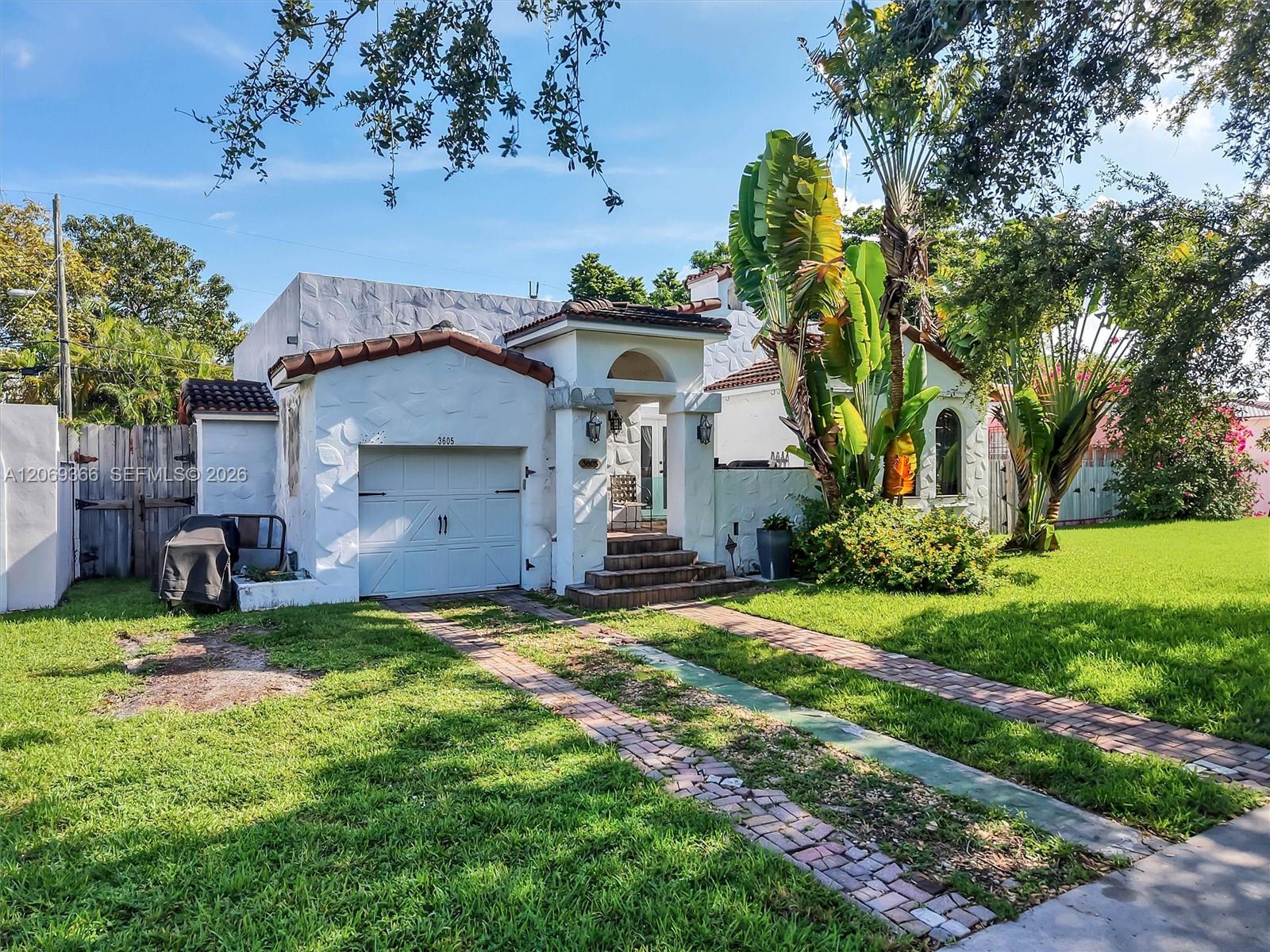3605 SW 18th Ter