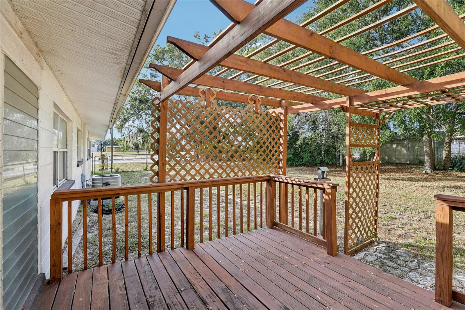 355 S GLENCRUITEN AVE