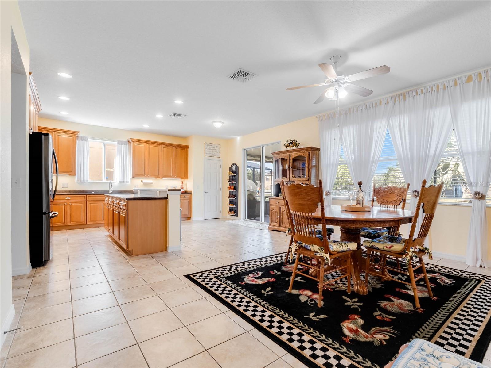 10133 STRATFORD POINTE AVE