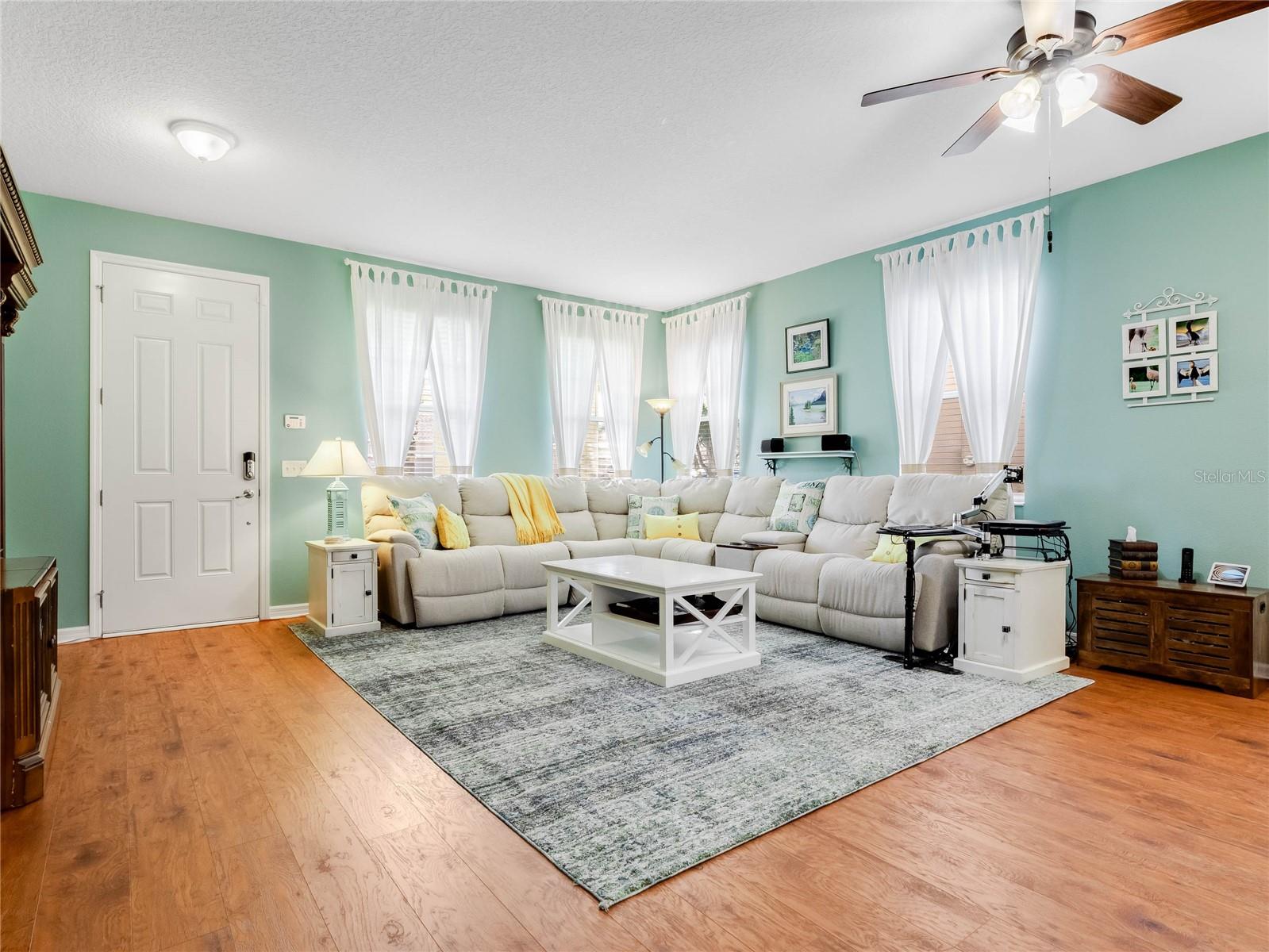 10133 STRATFORD POINTE AVE