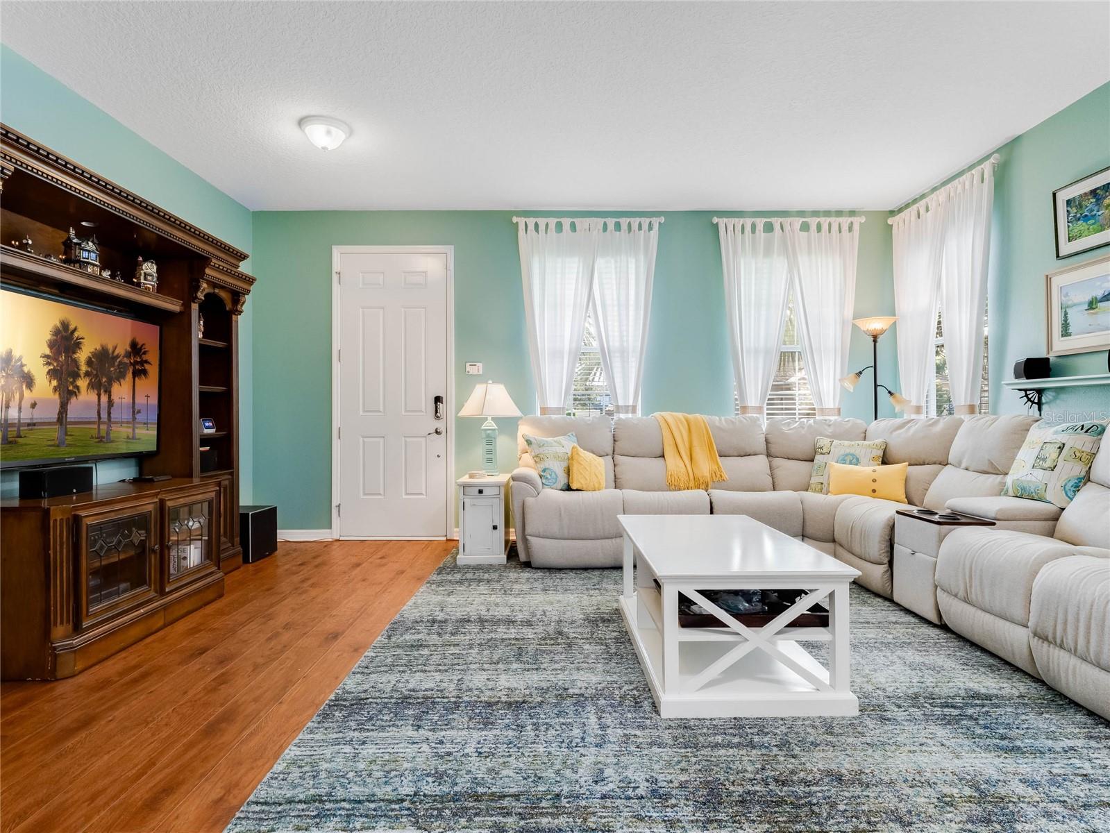 10133 STRATFORD POINTE AVE