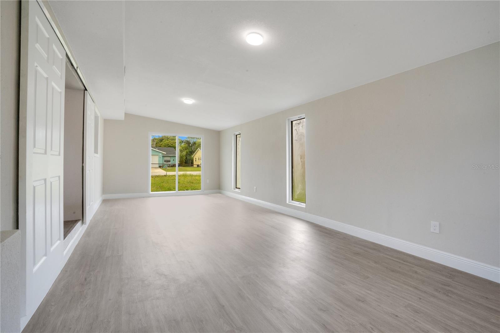 151 W CONNECTICUT AVE