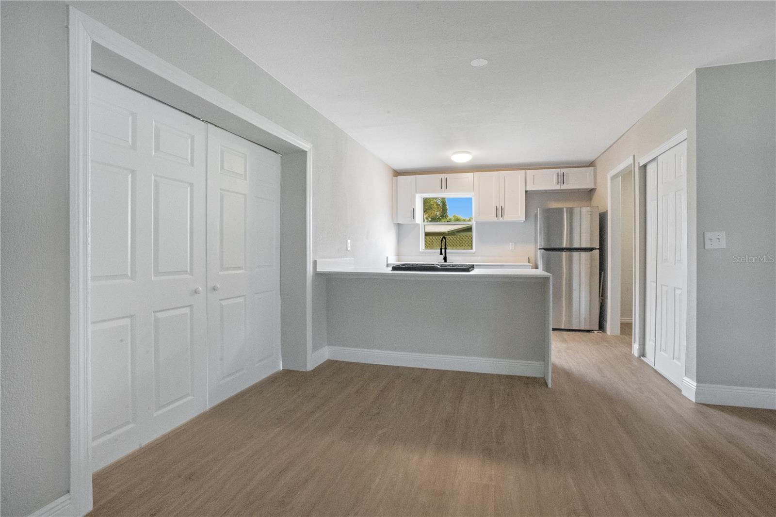 151 W CONNECTICUT AVE