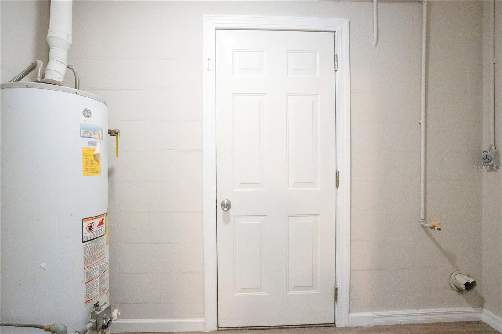 151 W CONNECTICUT AVE