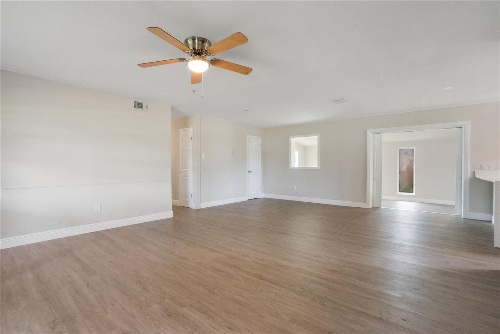 151 W CONNECTICUT AVE