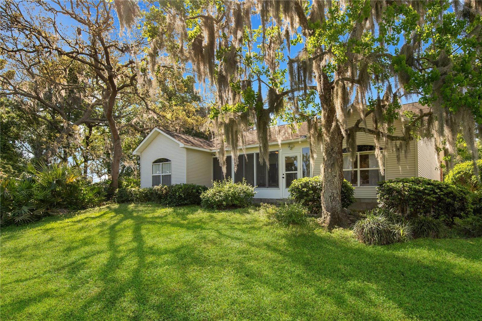 2149 SHERWOOD FOREST DR