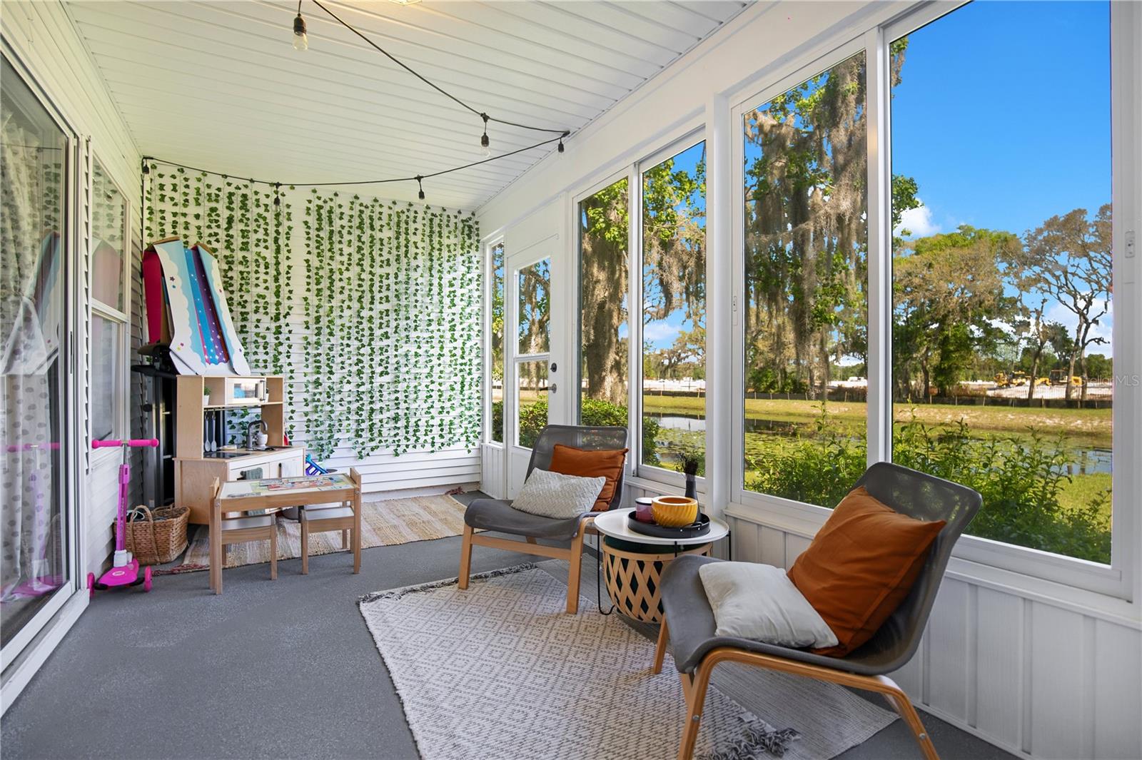 2149 SHERWOOD FOREST DR