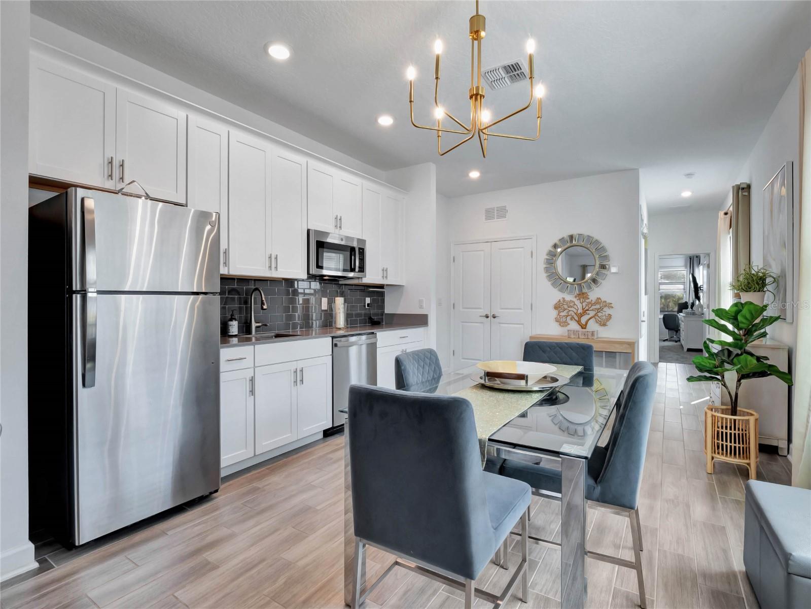 9976 INTRODUCTION WAY