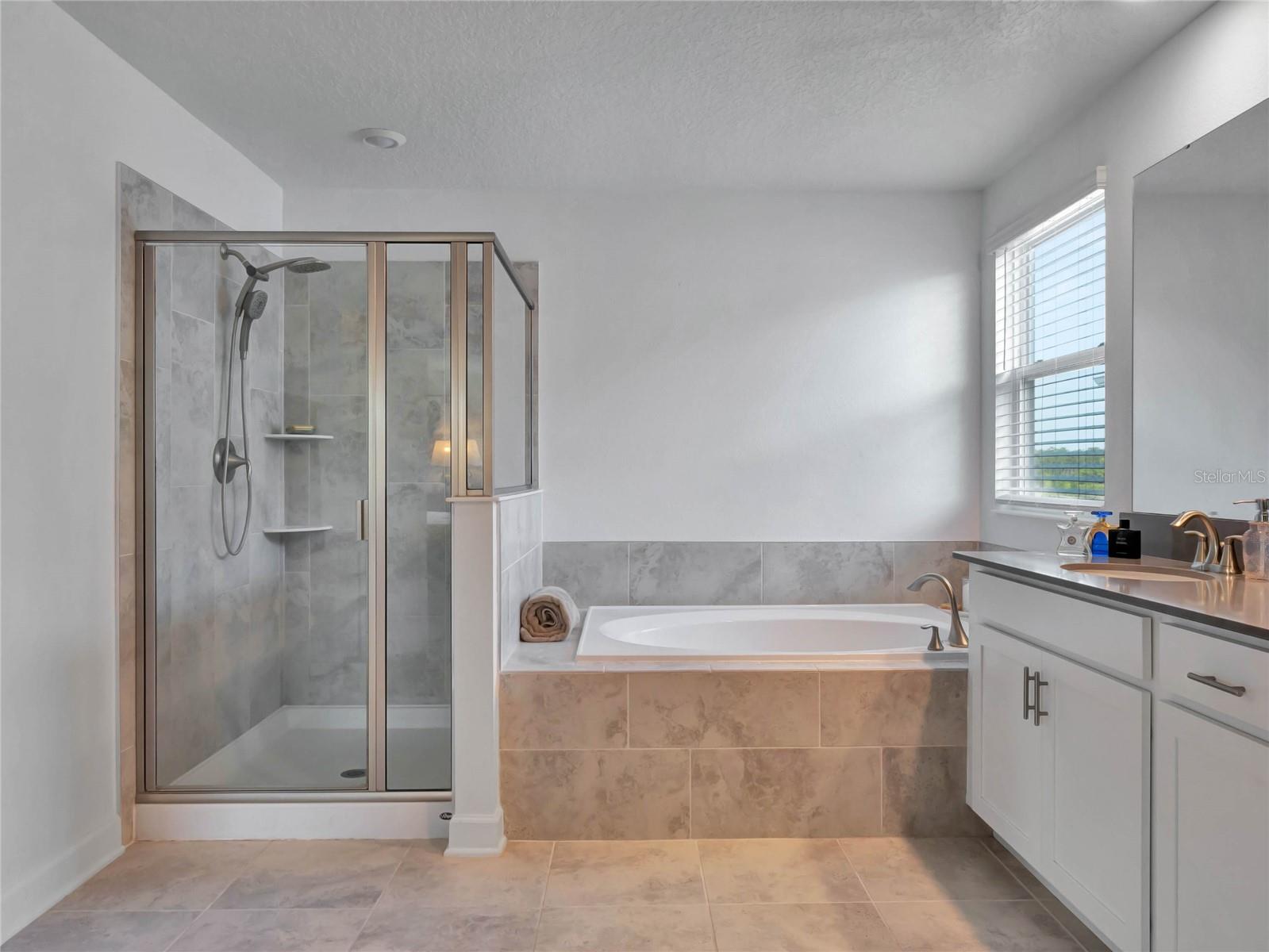 9976 INTRODUCTION WAY