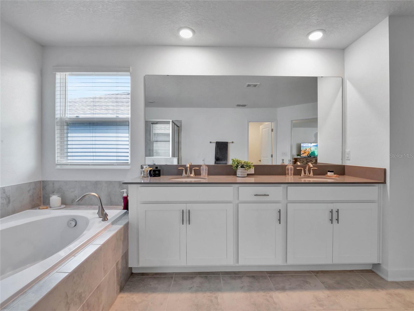 9976 INTRODUCTION WAY