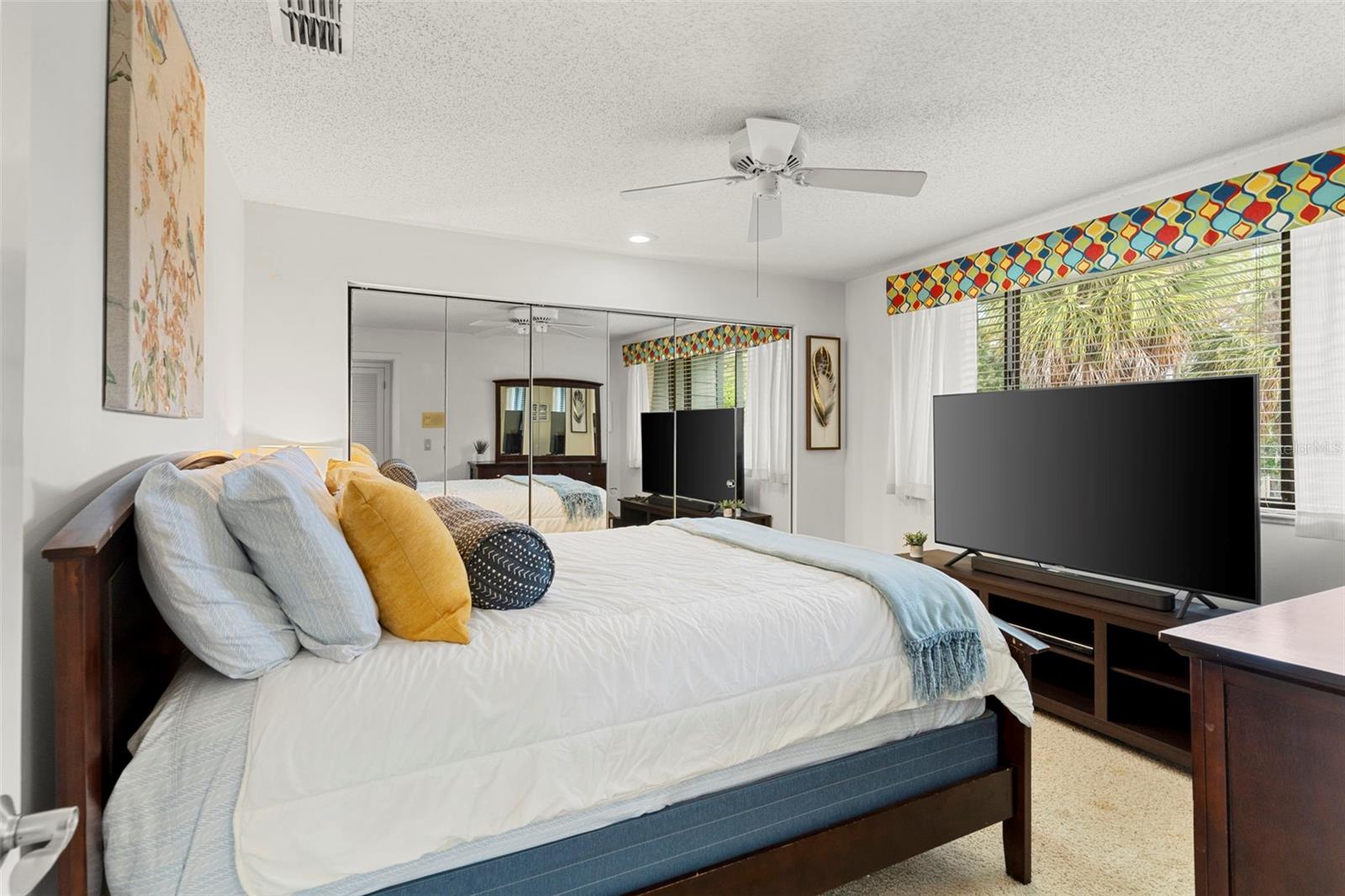 4558 N LAKE ORLANDO PKWY #2