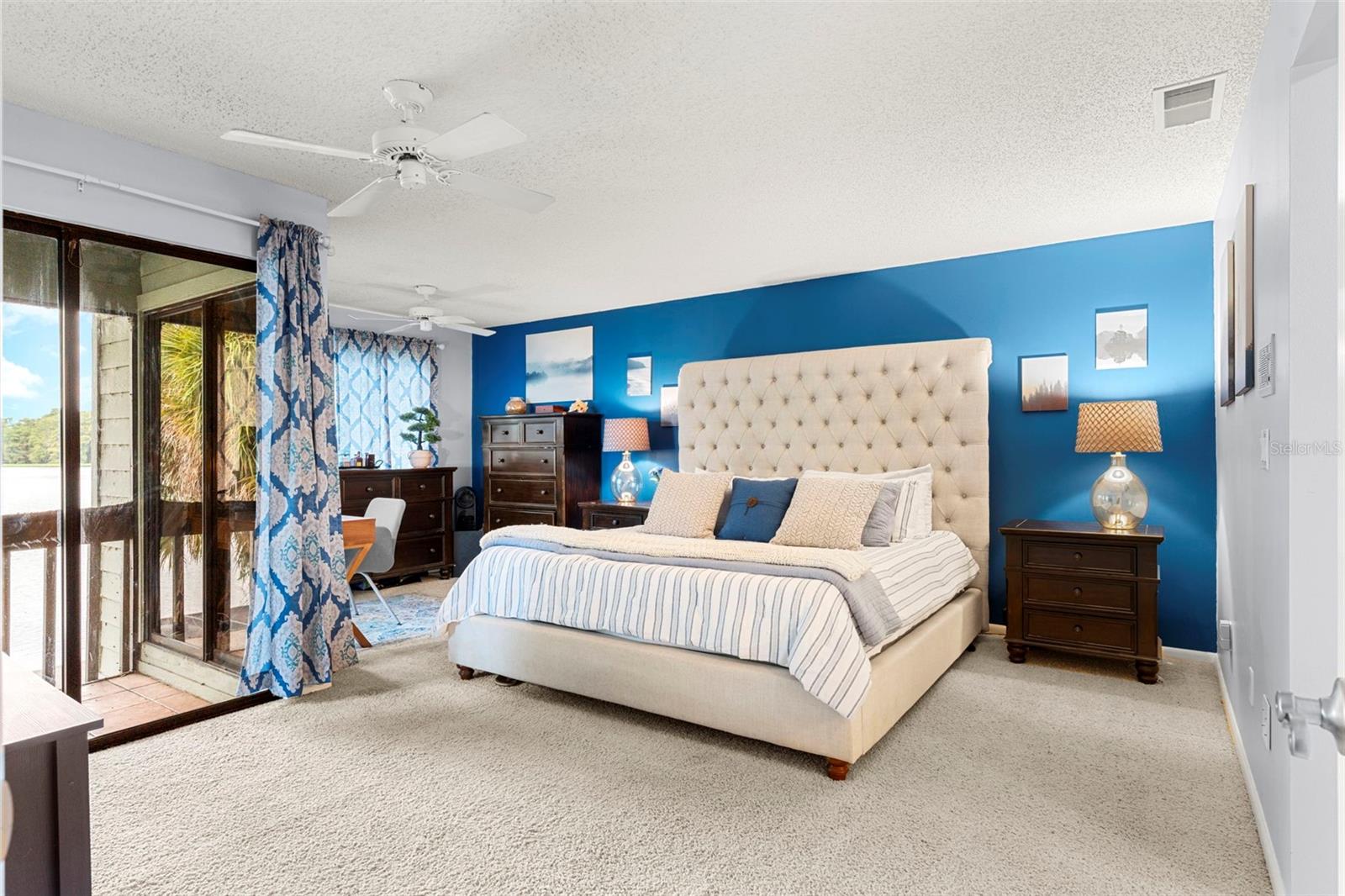 4558 N LAKE ORLANDO PKWY #2