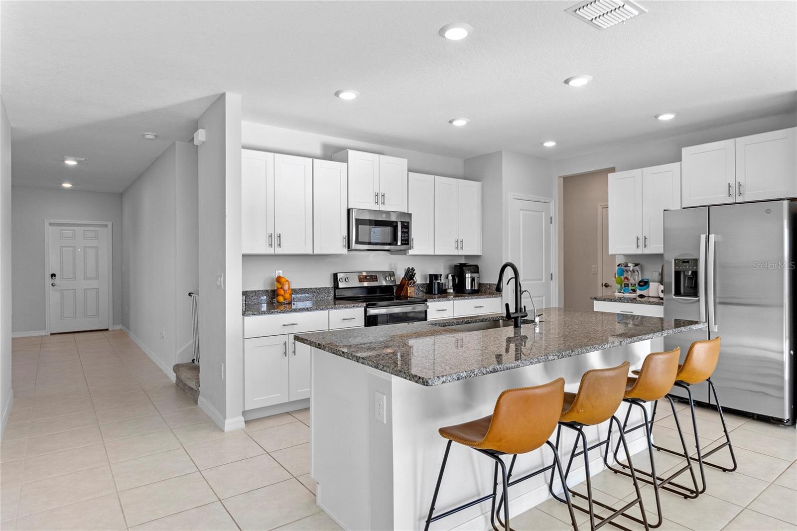 3519 LOUNGING WREN LN