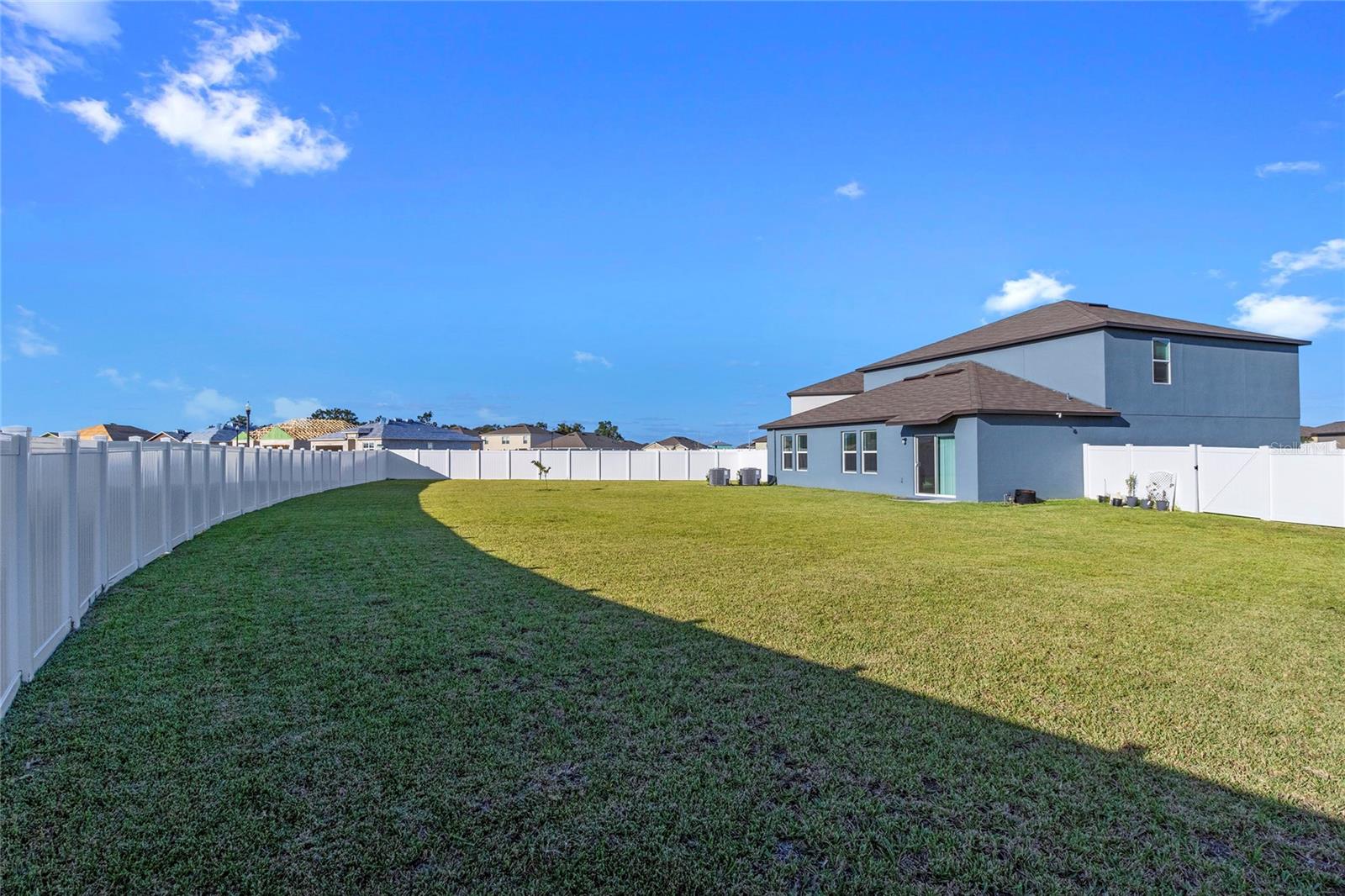 3519 LOUNGING WREN LN