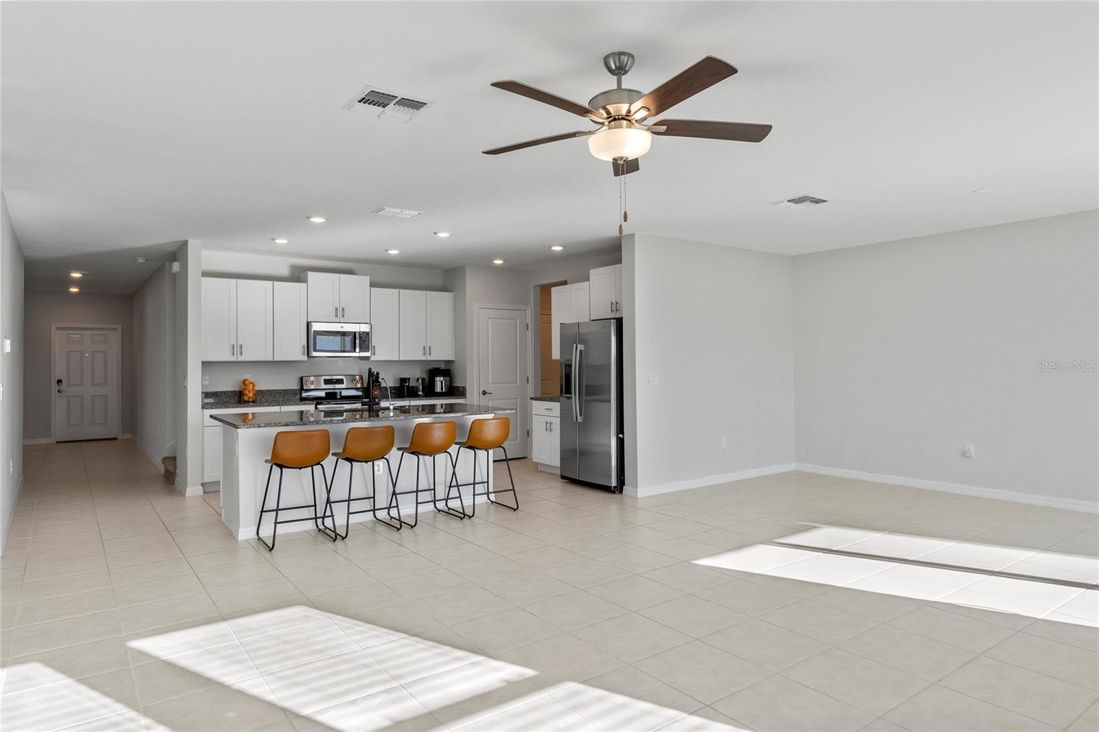 3519 LOUNGING WREN LN