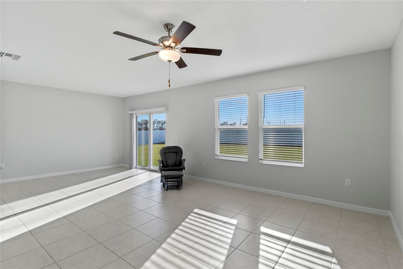 3519 LOUNGING WREN LN